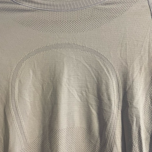 Lulu Lemon Swiftly Long Sleeve - Picture 4 of 5
